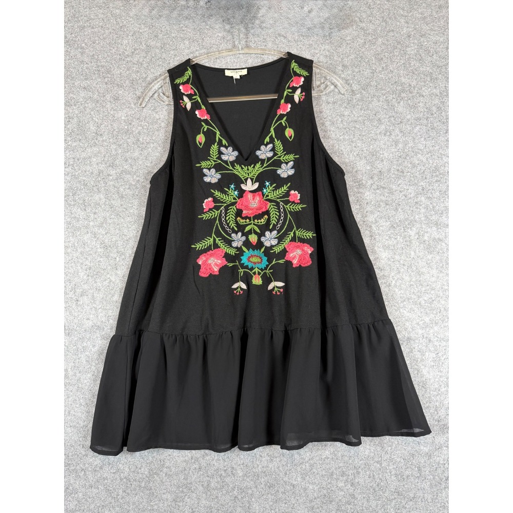 Umgee Embroidered Floral V-Neck Top Womens Size M Black Excellent Sheer Ruffle